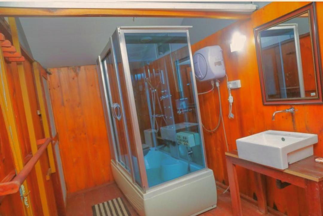 Yala Hotel Lion -Air Conditioned High Luxury Safari Camp Esterno foto