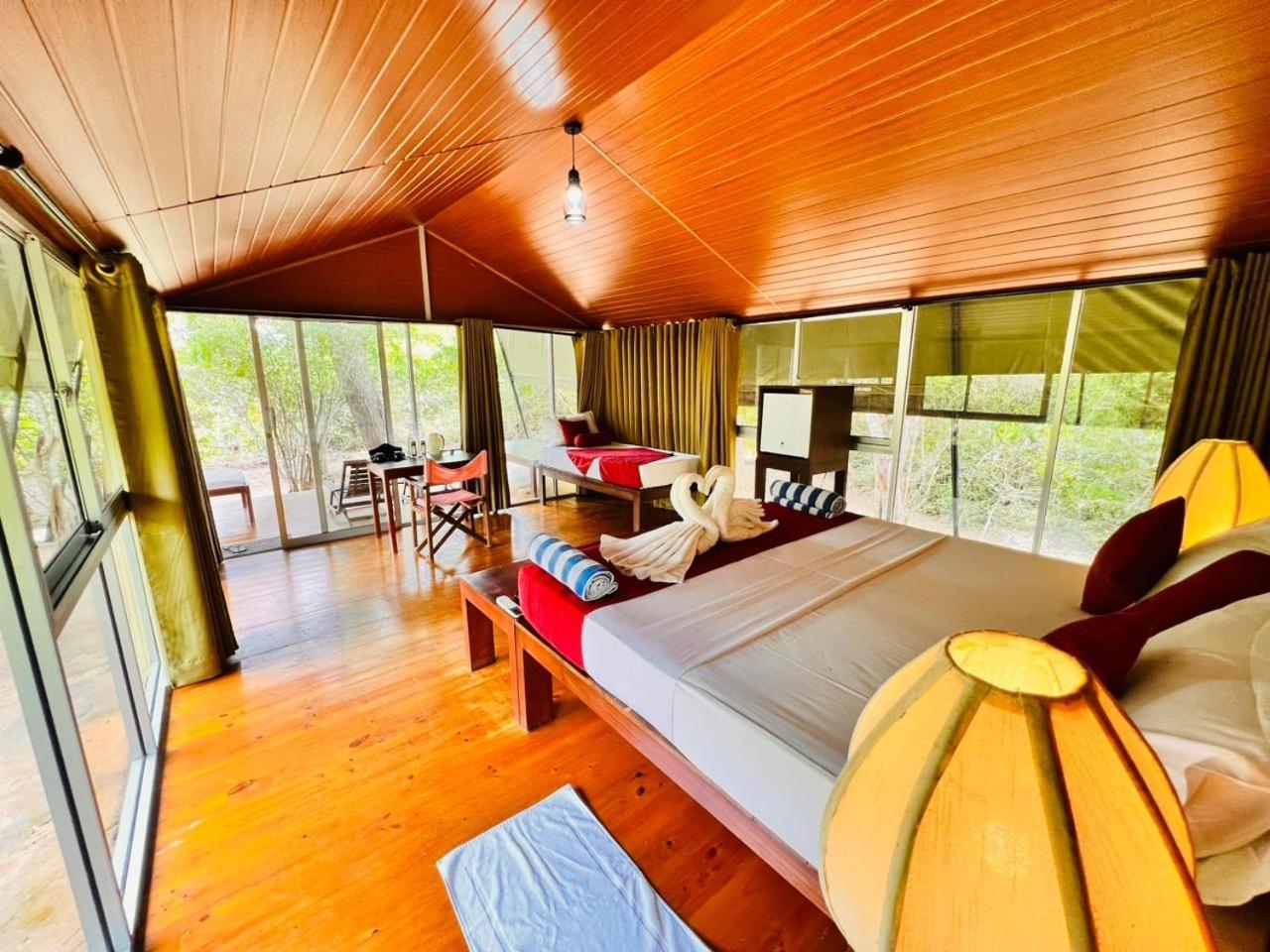 Yala Hotel Lion -Air Conditioned High Luxury Safari Camp Esterno foto